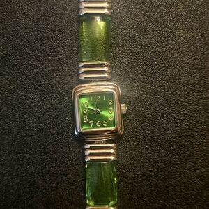 Luxurious Green and Silver Women's Watch